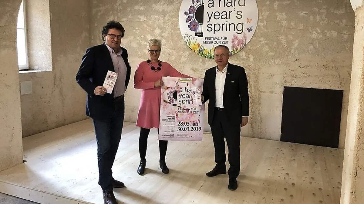 Bürgermeister Josef Ober (re.), Andrea Meyer (Kulturreferat) und Kulturreferent Michael Mehsner präsentierten das diesjährige Programm