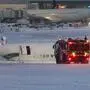 Der verunglückte Delta-Jet am Flughafen in Toronto