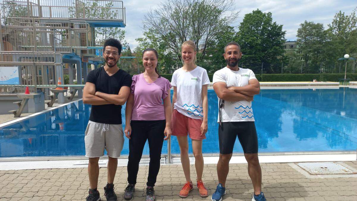 Das engagierte Team des Grazer Augartenbades: Emmanuel Lubasi, Mira Kuhn, Monika Meierhofer und Mulham Abeid