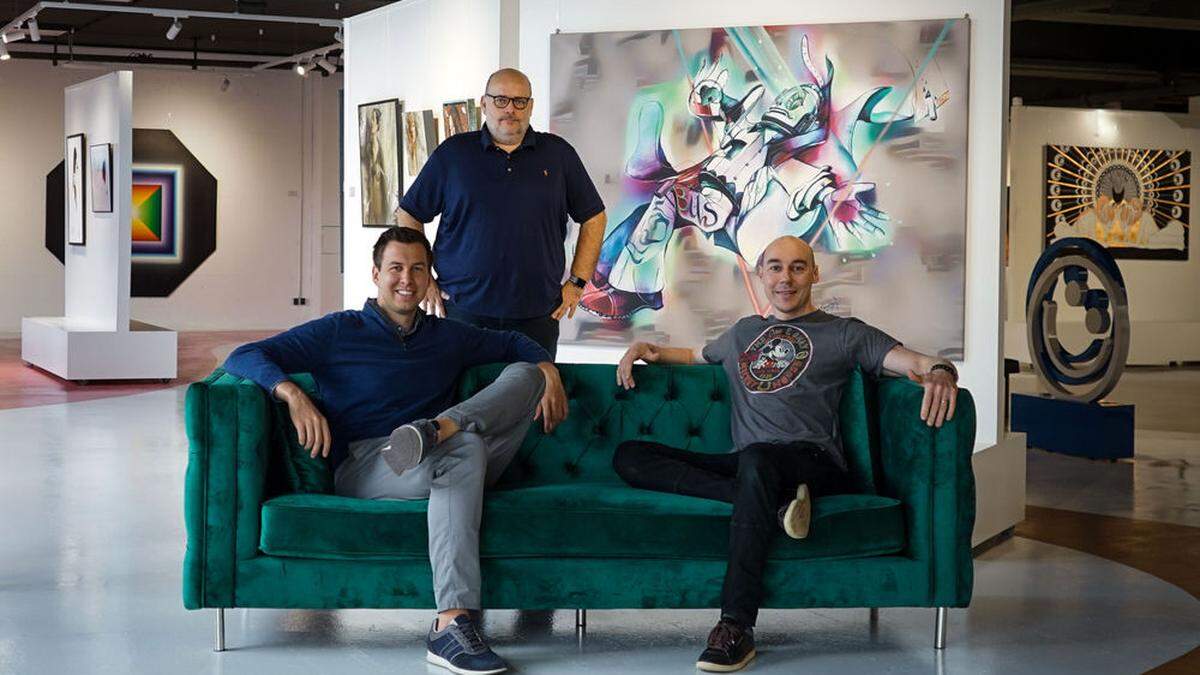 Die beiden Mintastic Gründer Gottfried Eisenberger und Klaus Billinger mit Künstler Tom Lohner