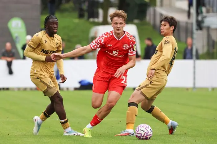 WALS,AUSTRIA,29.JUL.25 - SOCCER - 1. DFL, 1. Deutsche Bundesliga, Premier League, 1. FSV Mainz 05 vs Crystal Palace, test match. Image shows Konstantin Schopp (Mainz). Photo: GEPA pictures/ Mathias Mandl