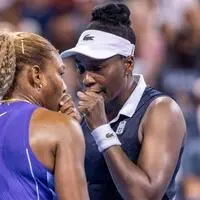 Venus (rechts) und Serena Williams gaben in Cincinnati ihr Doppel-Comeback
