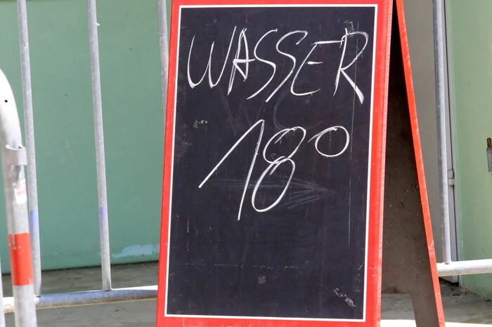 Übrigens: Die Wassertemperatur hatte am Samstag um die Mittagszeit bereits die 18 Grad-Marke überschritten. 