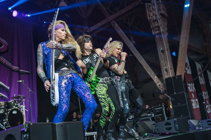 Co-Headliner war die Hairmetal-Kultband Steel Panther ...