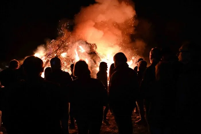 Osterbrauch in Kärnten, Fackeltragen in Gösseling am Karsamstag,