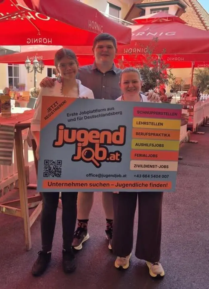 Emmily Wolf (ganz links) ist dank jugendjob.at die neue Aushilfskraft beim Landgasthof Mauthner in Bad Schwanberg. Die Familie freut sich über die tatkräftige Unterstützung