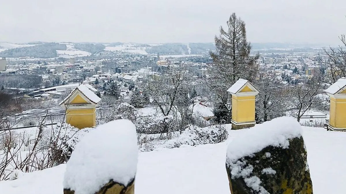 Der Bezirk Südoststeiermark bekommt in der Nacht auf Dienstag noch eine Ladung Schnee ab.
