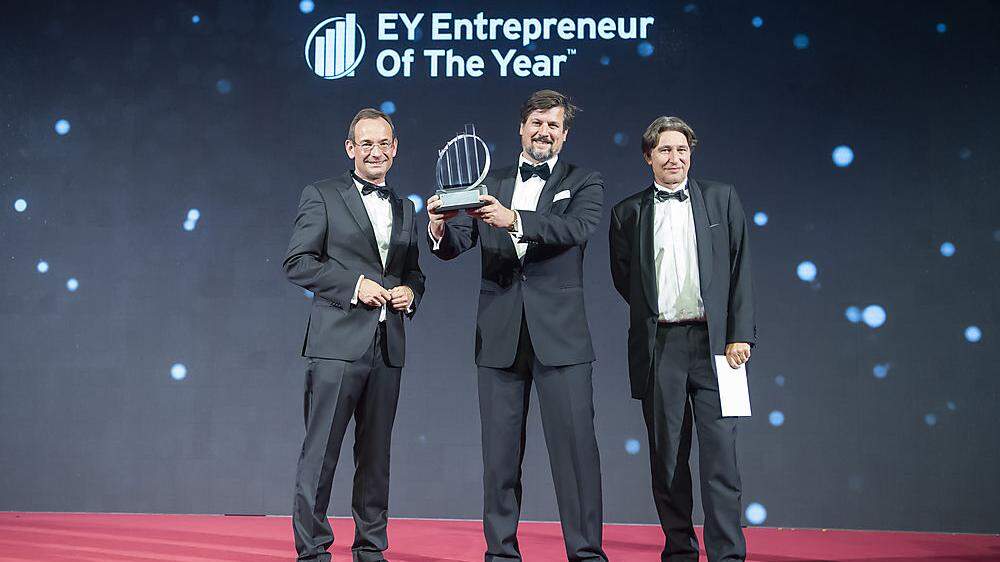 Christoph Kulterer (Mitte) wurde in der Kategorie Nachhaltigkeit & Greentech ausgezeichnet