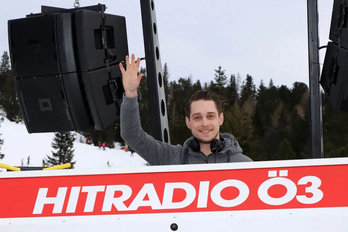 Der Ö3-Pistenbully "DJ" Dominik Hauser sogte für die heißen Rythmen und gute Stimmung auf der Turracher Höhe!