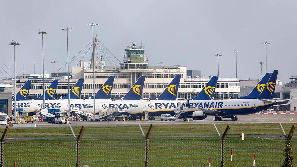 Ryanair stellt zumindest im April und Mai alle Flüge ein