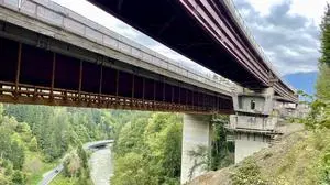 Rund 50 bis 100 einbetonierte piezoelektrische Sensoren könnten künftig den strukturellen Zustand von Bauwerken wie Brücken drahtlos erfassen