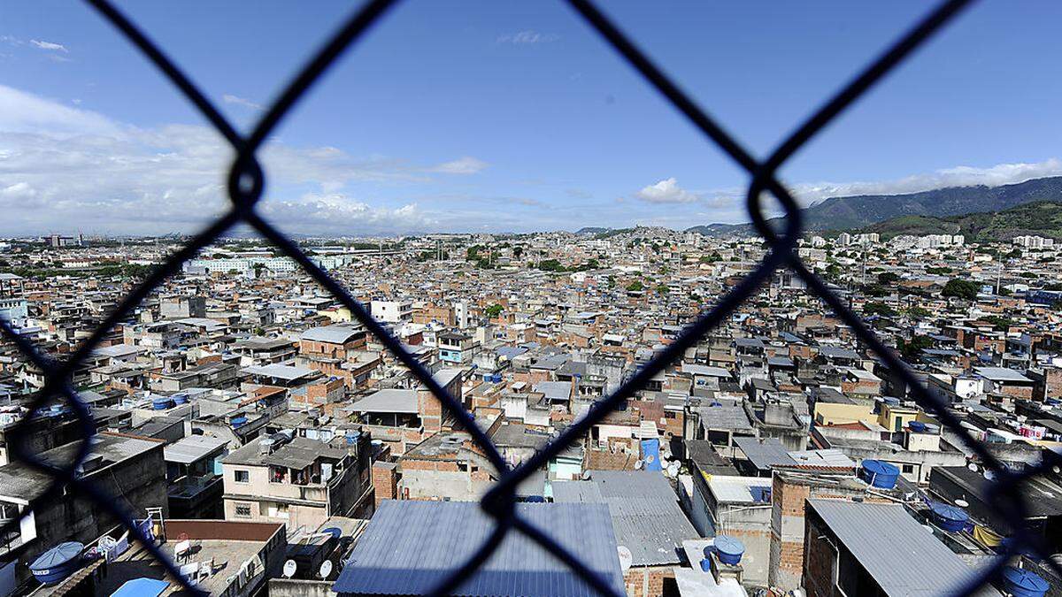 Die Favela Jacarezinho in Rio de Janeiro.