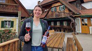 Die ehemalige Weinkönigin Katrin Dokter vom Buschenschank Dokter in Ligist