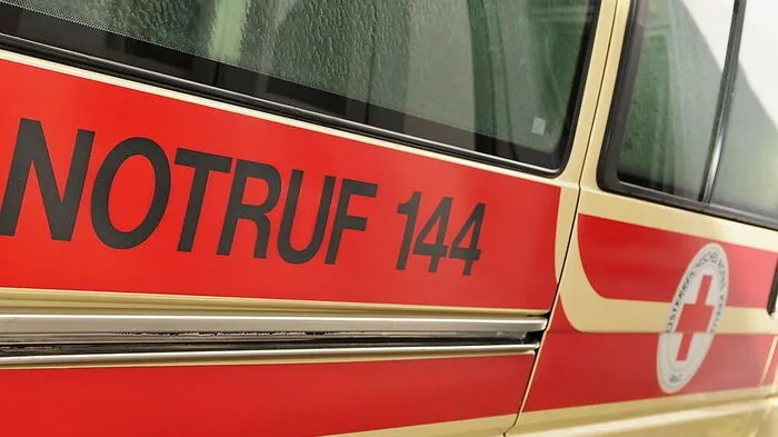 Die Rettung brachte die verletzte Lenkerin ins LKH Feldbach