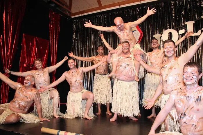 Die vielen Besucher genossen die Shows mit guter Laune und dankten mit Standing Ovations, Jubelrufen und tosendem Applaus.