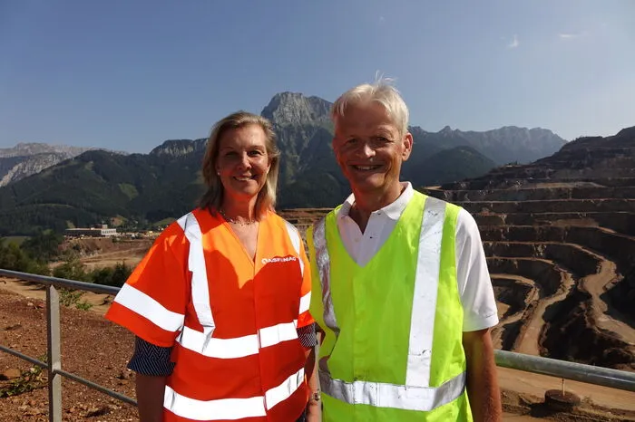 Asfinag-Vorstandsvorsitzende Karin Zipperer und ÖBB-Infrastruktur-Vorstand Franz Bauer