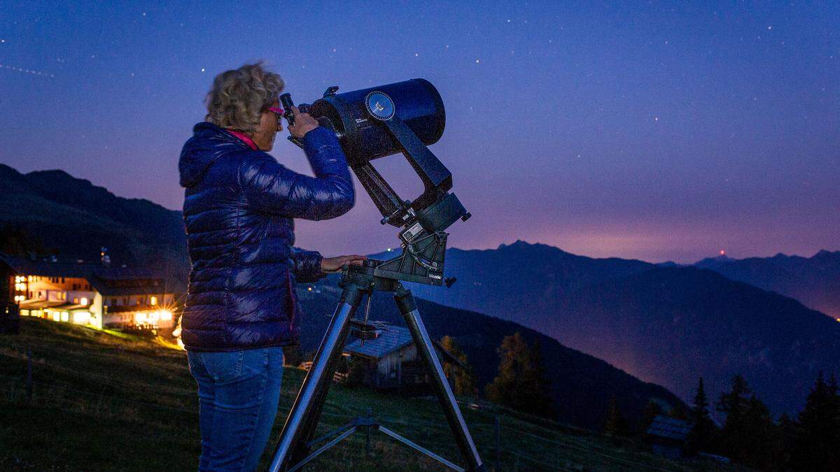 Noch bis 2. Oktober Oktober kann man auf der Emberger Alm wieder den Sternehimmel beobachten