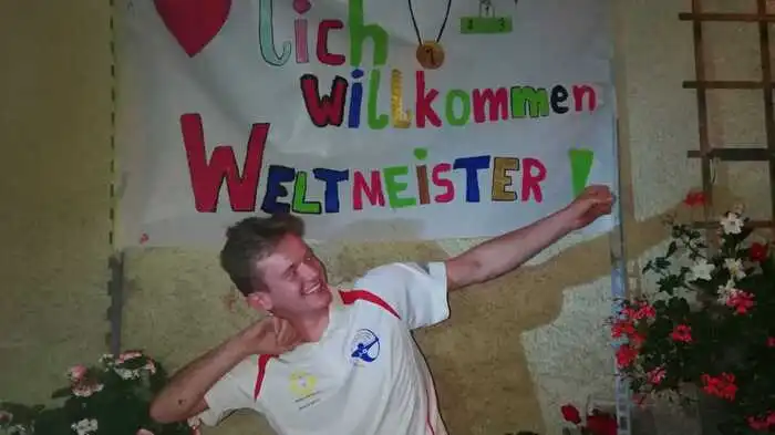 Lukas Moser aus Dellach/Drau siegte bei der Weltmeisterschaft im 3D-Bogensport in Moosburg. Er trainiert beim Heeressportverein in Lienz.
