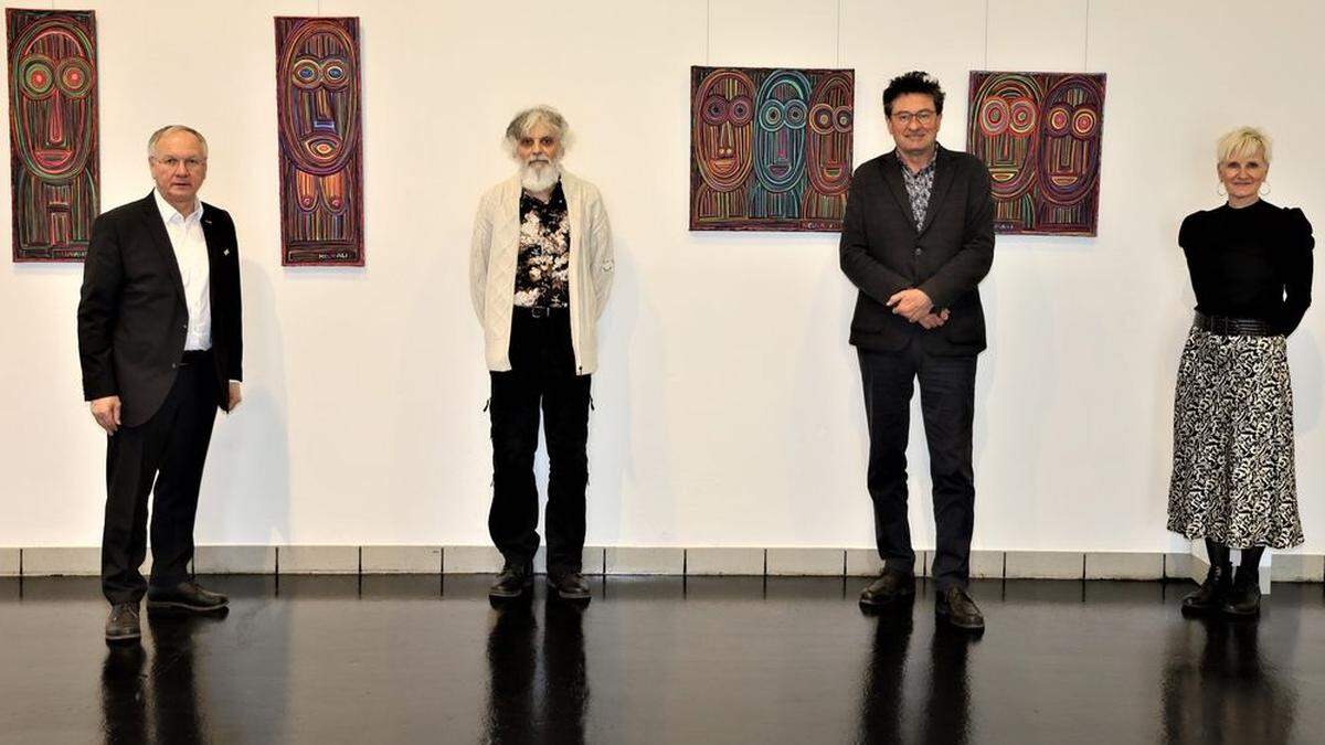 Feldbachs Bürgermeister Josef Ober, Künstler Alois Neuhold, Kulturreferent Michael Mehsner und Andrea Meyer von der Stadtgemeinde