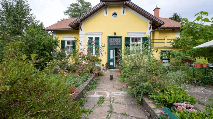 Als Astrid Hofmann-Wellenhof vor viereinhalb Jahren ein Haus in Gratwein-Straßengel erbte, trafen sie und ihr Mann die Entscheidung, aus dem bisherigen Wohnhaus der Familie in Graz-Eggenberg auszuziehen.