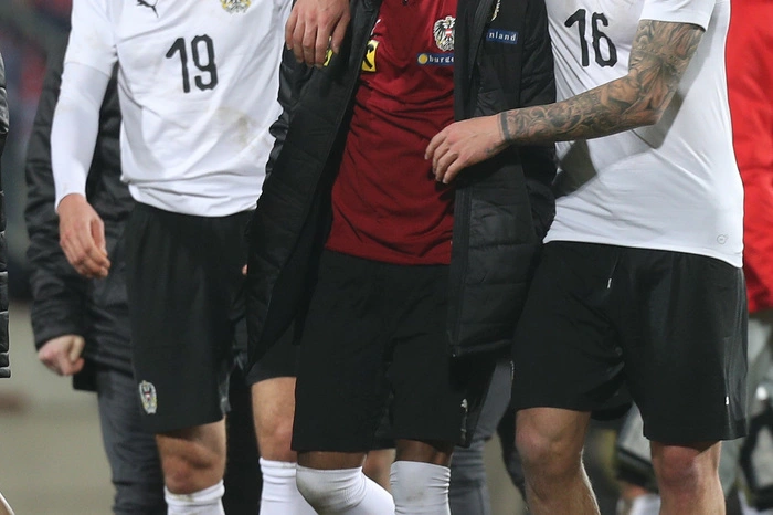 Durch starke Auftritte empfahl sich Zulj für das Nationalteam. Sein Debüt feierte er am 27. März 2018 gegen Luxemburg - und da stellte er sich gleich mit einer Torvorlage vor.