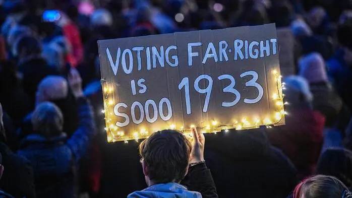 Das „Lichtermeer“ richtete sich gegen ein Erstarken der AfD und anderer rechter Parteien in Europa, ...