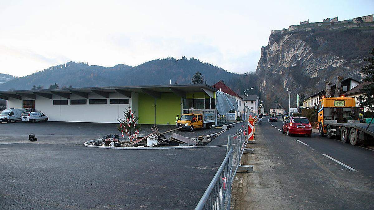 Der neue Adeg-Markt an der Griffner Ortseinfahrt wird die beiden bestehenden Standorte ersetzen