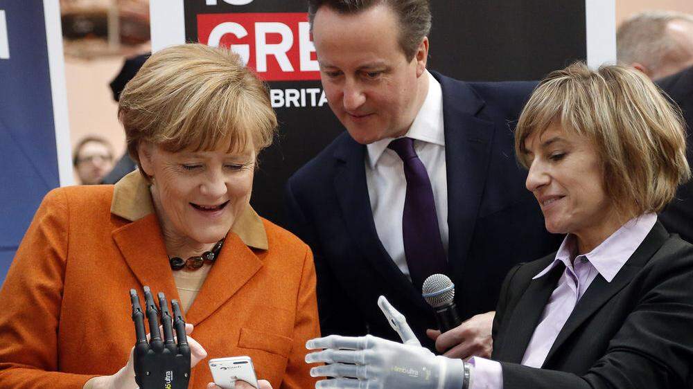 2016 besuchte auch Angela Merkel (hier mit David Cameron) die Cebit