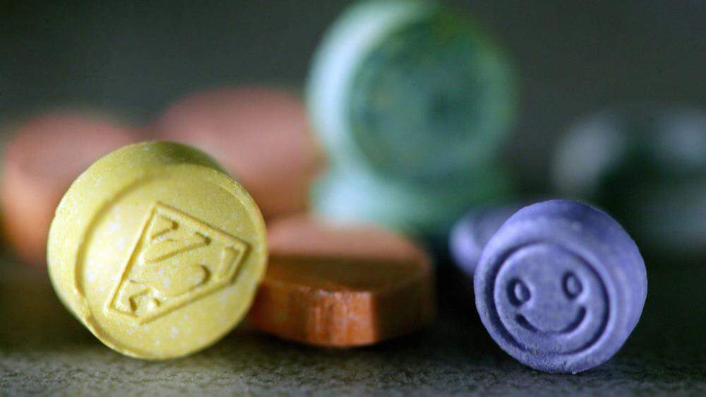 Mehrere Ecstasy-Tabletten hatte die 15-Jährige geschluckt