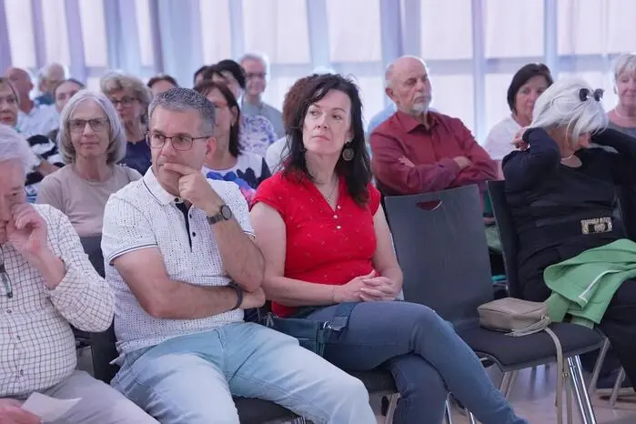 Zudem verknüpfte Hiller Roseggers Erzählungen über die einstige Krieglacher Festspielwiese mit eigenen Kindheitserinnerungen