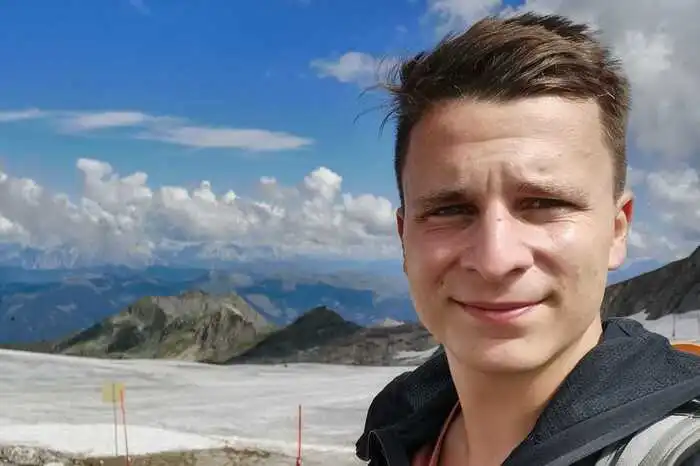 Fabian Kadisch (26), Montanuni Leoben: Eine Zeit lang hat mir die Online-Lehre richtig getaugt, aber auf Dauer kommen die negativen Effekte und es wird belastend. Mir fehlt der Austausch mit meinen Kollegen sehr.