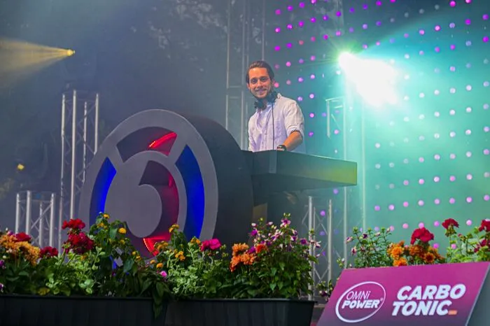 ... sondern auch DJ Dominik Hauser machte bei der Ö3-Disco am Sonntag am Stubenbergsee Station.