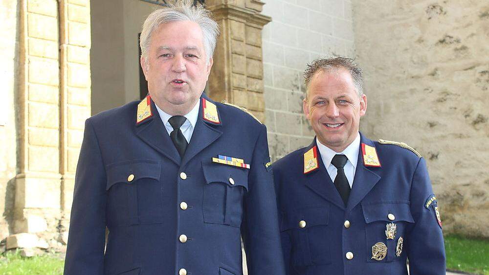 Die Feuerwehr-Bezirksspitze: Von links: Heimo Haimburger (Stellvertreter) mit Kommandant Friedrich Monai