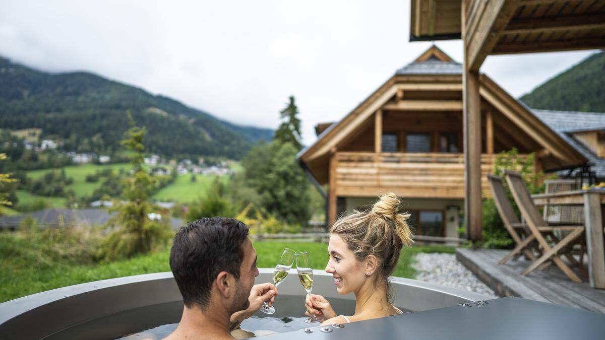 Trattlers Hof-Chalets | Entspannen im eigenen privaten Spa mit Panoramablick