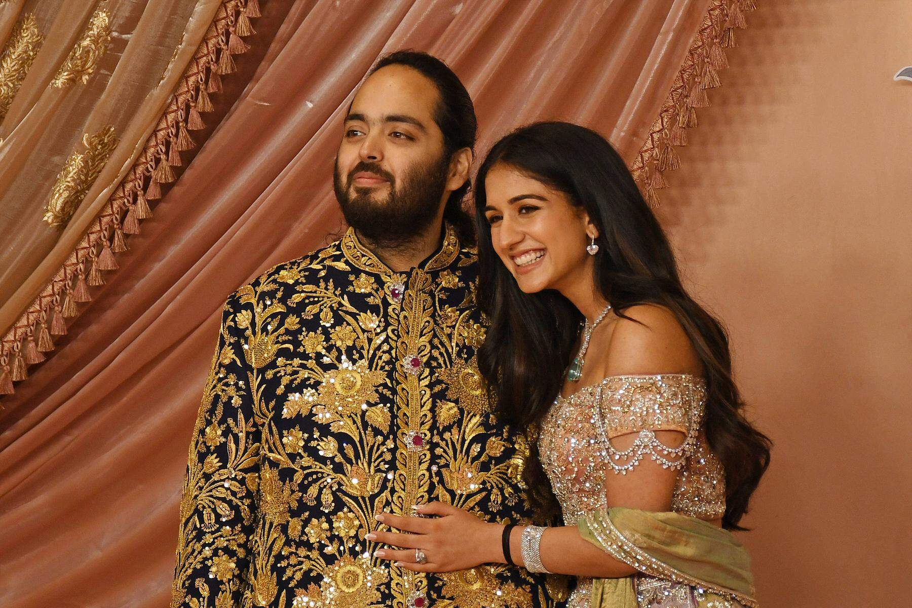 Luxus-Hochzeit in Mumbai: Indisches Milliardärspaar gibt sich das Ja-Wort