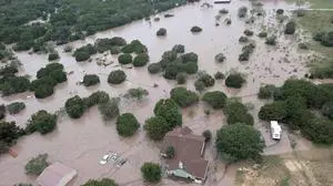Death toll in Texas flash floods rises to 51 TEXAS, UNITED STATES - JULY 4: ----EDITORIAL USE ONLY - MANDATORY CREDIT - US COAST GUARD HEARTLAND / HANDOUT - NO MARKETING NO ADVERTISING CAMPAIGNS - DISTRIBUTED AS A SERVICE TO CLIENTS---- An aerial view of the partially submerged in flood waters houses and cars near Kerrville, Texas, United States on July 4, 2025. Coast Guard is conducting rescue operations. US Coast Guard Heartland / Anadolu Texas United States. Editorial use only. Please get in touch for any other usage. PUBLICATIONxNOTxINxTURxUSAxCANxUKxJPNxITAxFRAxAUSxESPxBELxKORxRSAxHKGxNZL Copyright: x2025xAnadoluxUSxCoastxGuardxHeartlandx