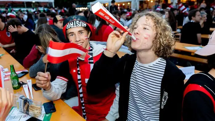 Tausende Fußballfans verfolgten das Auftaktspiel der Österreichischen Nationalmannschaft