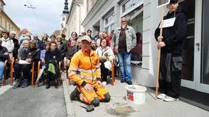 Am Montag wurde in St. Ruprecht für Alois Wagner ein Stolperstein verlegt - im Beisein seiner Angehörigen