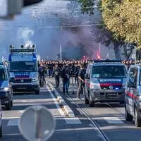 Fanmärsche vor einem Spiel in Liebenau sind man gewohnt, dieses Mal marschieren die Fenerbahce-Anhänger
