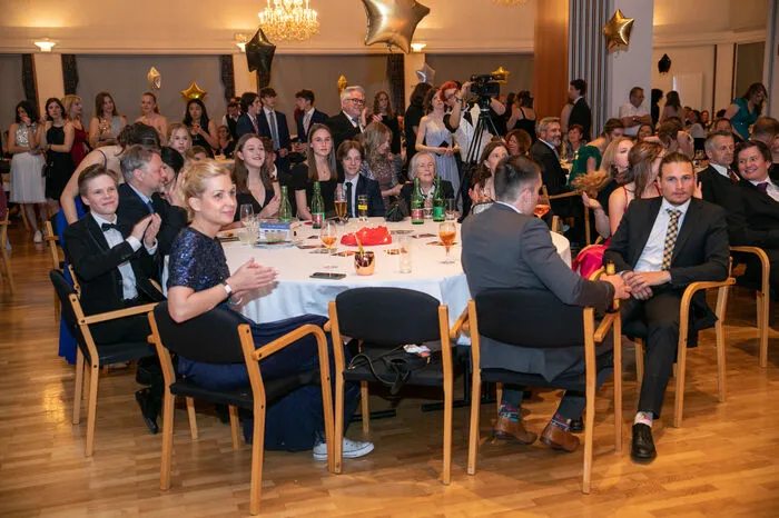 Bitte klicken Sie sich durch die Bilder . . .