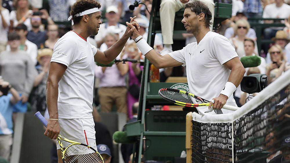 Jo-Wilfried Tsonga (links) war gegen Rafael Nadal chancenlos