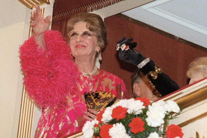 Am Samstag ist die Grand-Dame des Wiener Opernballs nach langer Krankheit im Badener Künstlerheim gestorben.