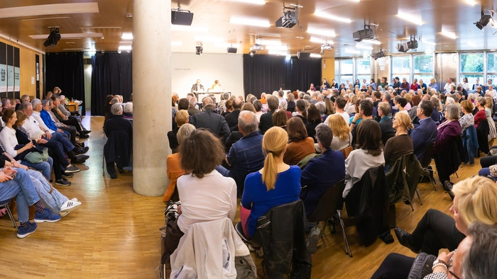 Ein gewohntes Bild - das propenvolle Literaturhaus Graz