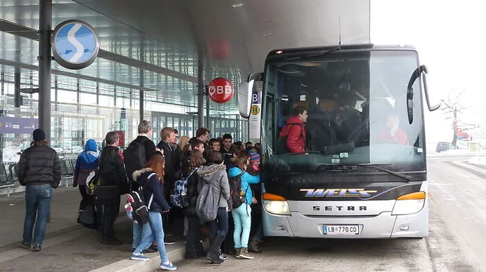 Rund 40 Busse sind im Einsatz
