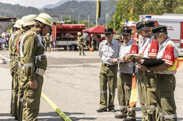 Die Sieger sind die Feuerwehren, die am schnellsten und vor allem fehlerfrei den Aufbau eines Löschangriffes ausführen.