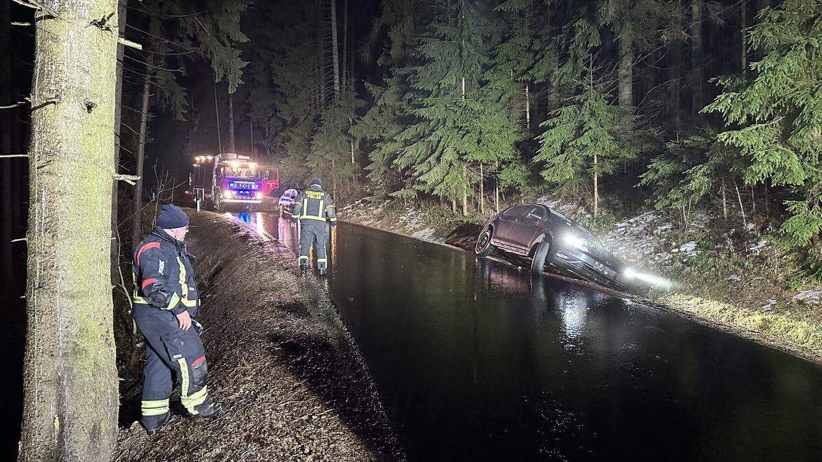 Gleich sieben Mal musste die Feuerwehr Pöllau Freitagfrüh ausrücken