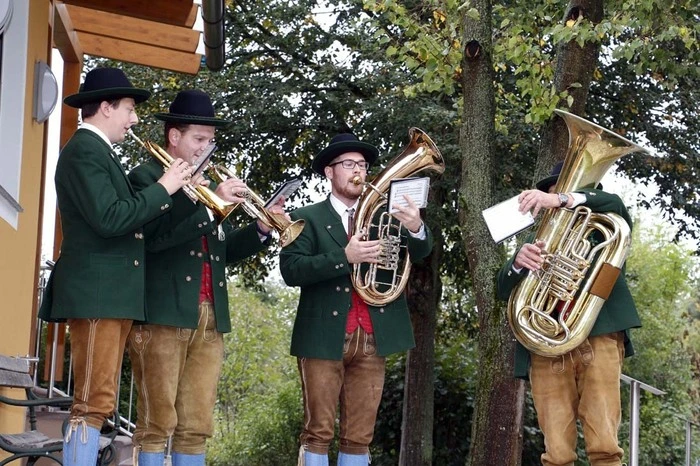 Die Weisen- und Jodlerbläsergruppe Bad Blumau...