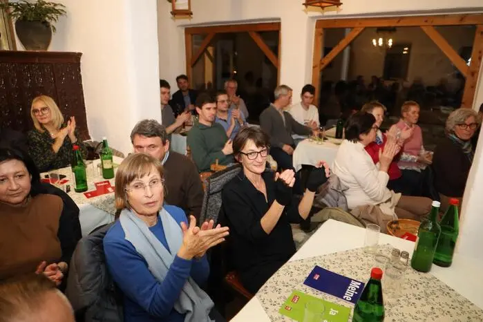 Grund dafür war die Diskussionsrunde der Kleinen Zeitung zur anstehenden Gemeinderatswahl am 23. März. Mehr als 100 Interessierte waren der Einladung gefolgt