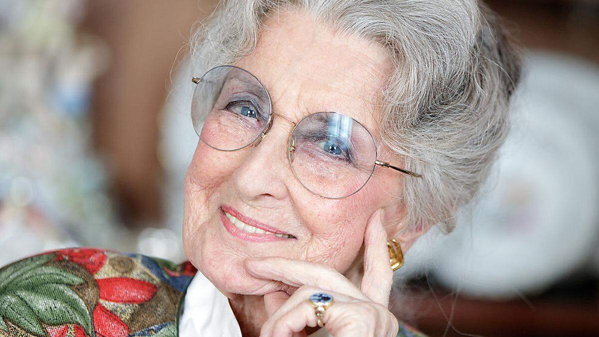 Stil, Charme und Ironie: Lotte Tobisch (1926 - 2019)