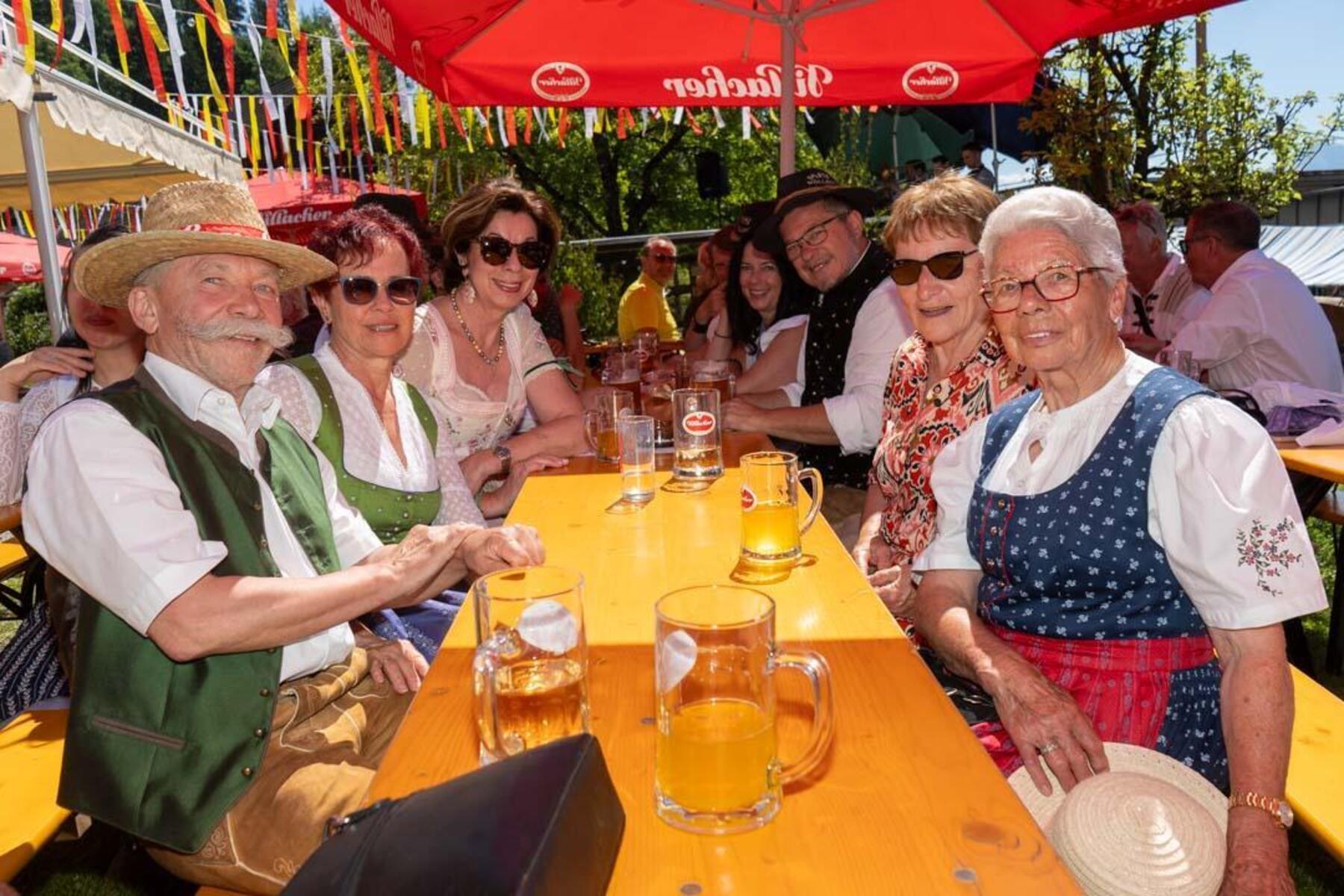 Pfingstsonntag: Beste Stimmung und Kaiserwetter beim Kirchtag in Wollanig